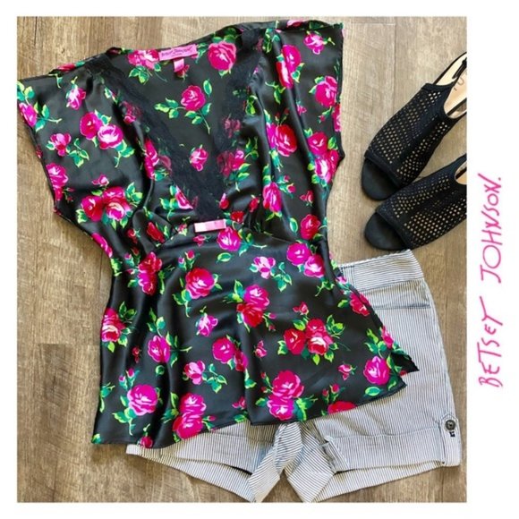 Betsey Johnson Tops - Betsey Johnson Intimates Classic Black and Pink